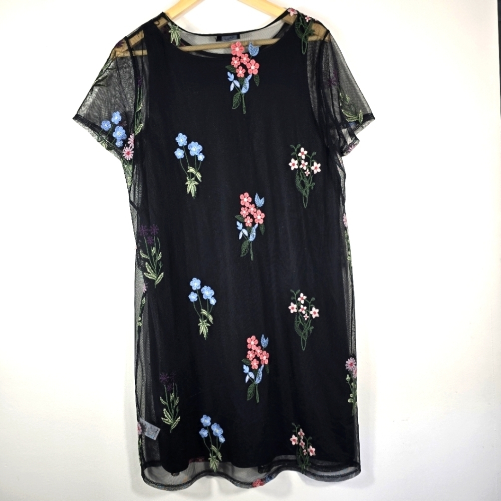 Reitmans Floral Embroidered Black Mesh Dress - Picture 4 of 12